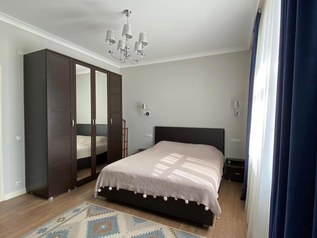 Aikol Guesthouse Bishkek Luaran gambar
