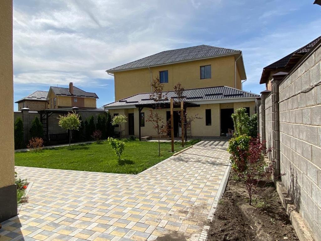 Aikol Guesthouse Bishkek Luaran gambar