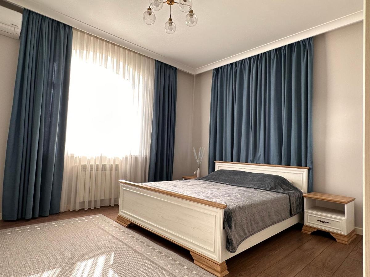 Aikol Guesthouse Bishkek Luaran gambar